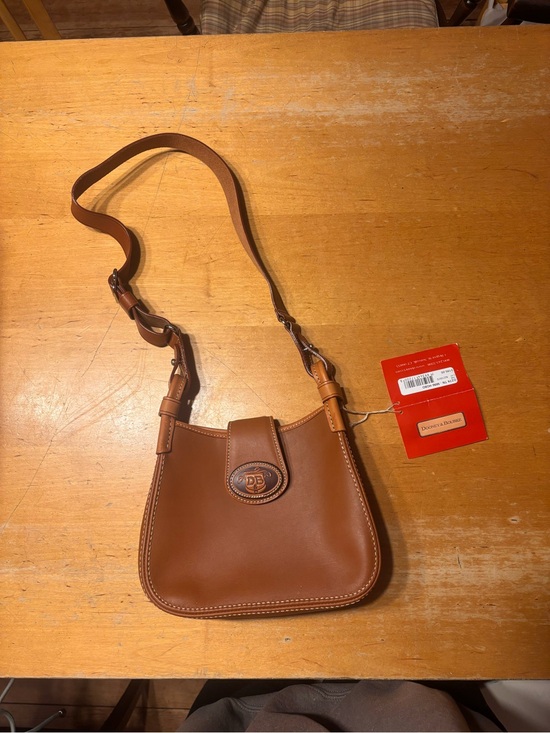 Dooney & Bourke Handbags - Dooney & Bourke Cognac Leather Shoulder Bag